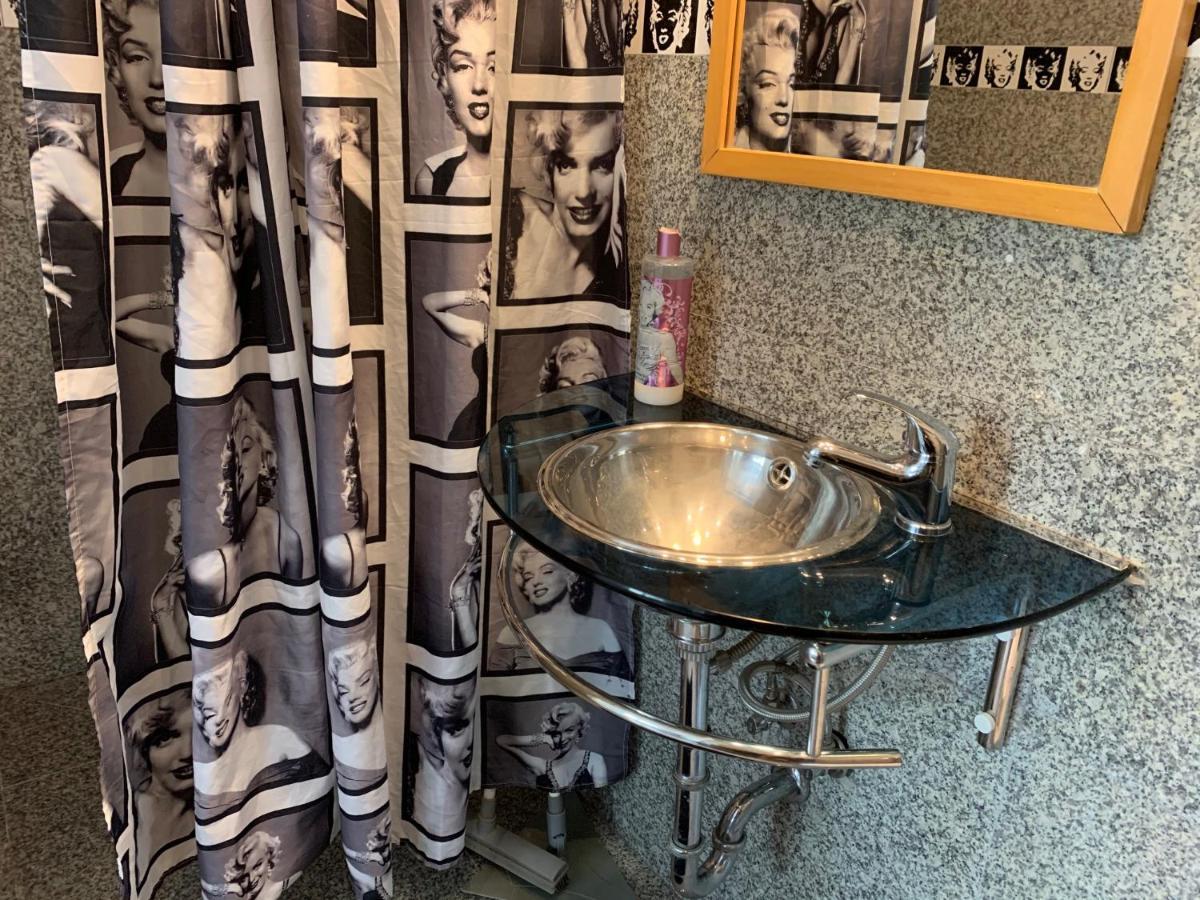 Hollywood Studio Apartments เมียนซิดดรอแย ภายนอก รูปภาพ
